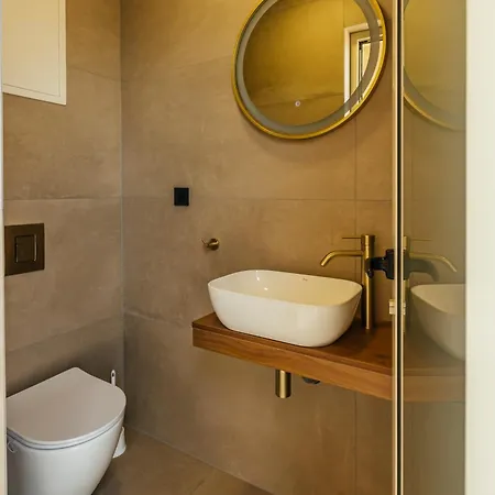 New Luxury Colorful With 60sqm Heated Pool, Jacuzzi, Sauna, 6 Bedrooms
