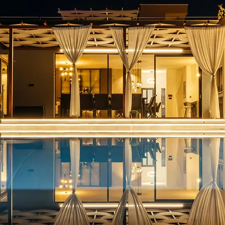 New Luxury Colorful With 60sqm Heated Pool, Jacuzzi, Sauna, 6 Bedrooms Zmijavci