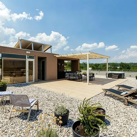New Luxury Colorful With 60sqm Heated Pool, Jacuzzi, Sauna, 6 Bedrooms Villa