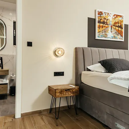 New Luxury Colorful With 60sqm Heated Pool, Jacuzzi, Sauna, 6 Bedrooms *