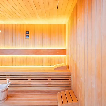 New Luxury Colorful With 60sqm Heated Pool, Jacuzzi, Sauna, 6 Bedrooms Villa